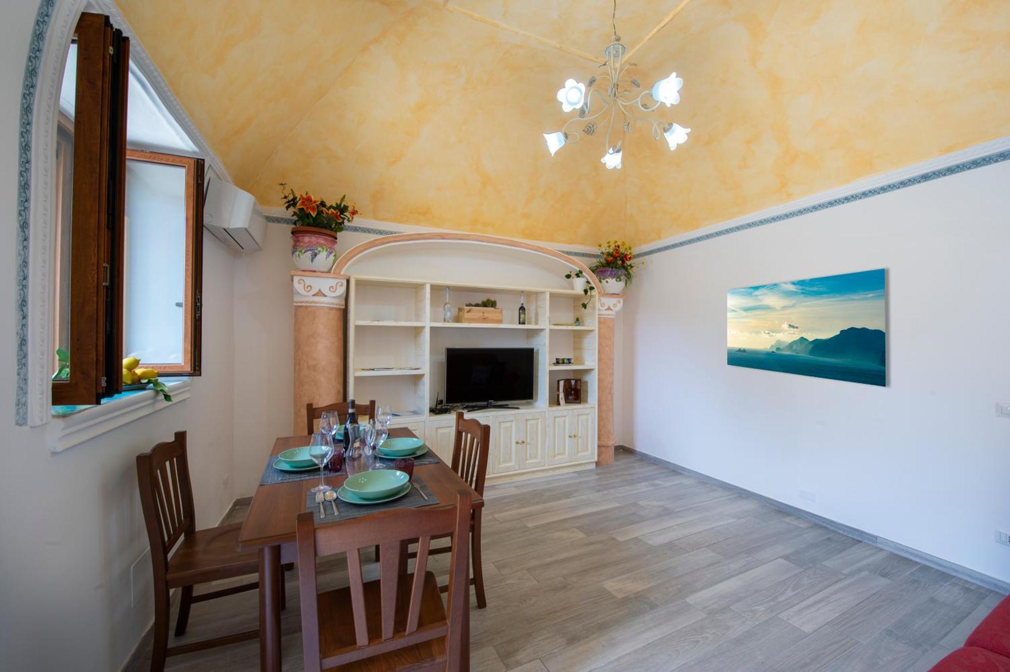 Amore Rentals - Casa Barbera B Positano Exterior photo
